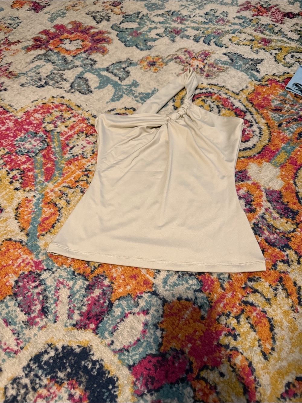 Abercrombie & Fitch One-Shoulder Knot Camisole in Cream
